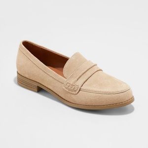 Gorgeous Suede Loafers